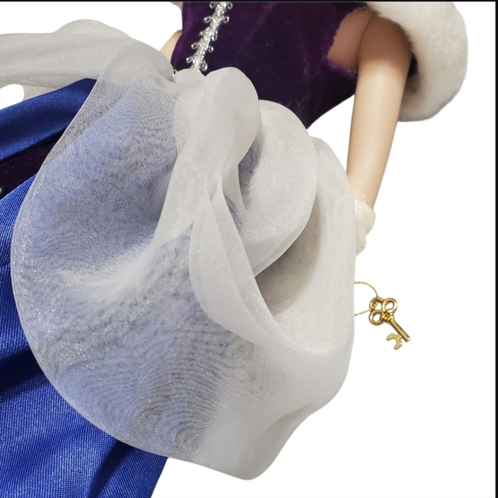 Disney Princess Cinderella Porcelain Brass Key Royal 2003 Keepsake Holiday Ed.16 - Picture 4 of 16